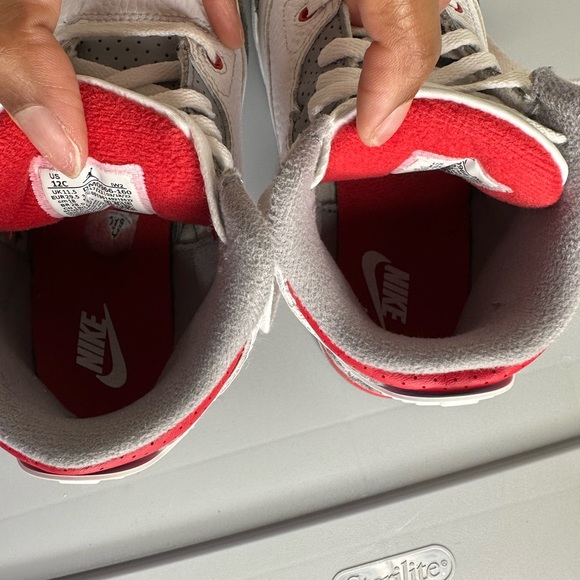 SOLD‼️Air Jordan 3 Retro (EUC) - Picture 6 of 7